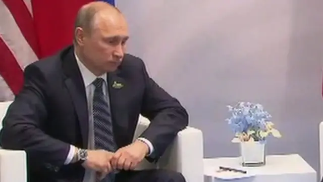 ปูตินไม่ยอมสบตา