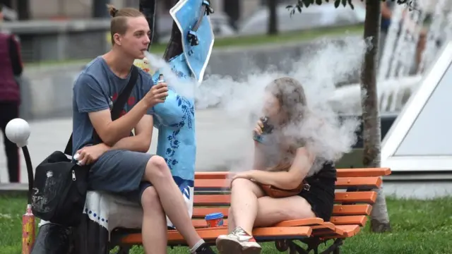 Діти у Києві, вейпінг