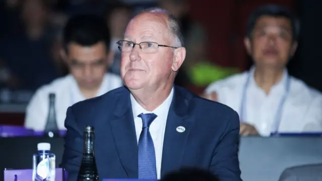 ستيف سايمون