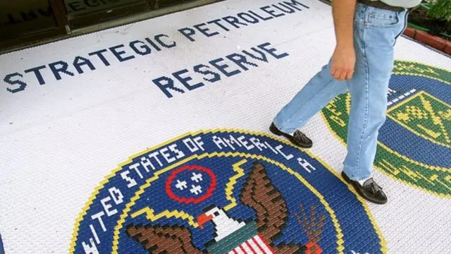 মার্কিন জরুরি তেলের মজুত পৃথিবীর বৃহত্তম