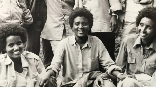 የውብማር (ማእኸል) ምስ ተጋደልቲ ኣሓታ እስከዳርን (ፀጋም) ትርፉን (የማን)