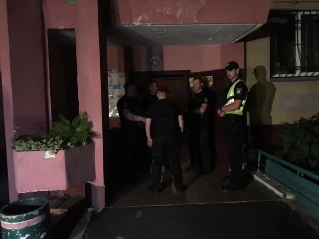 Подъезд дома в Киеве, где жил Аркадий Бабченко