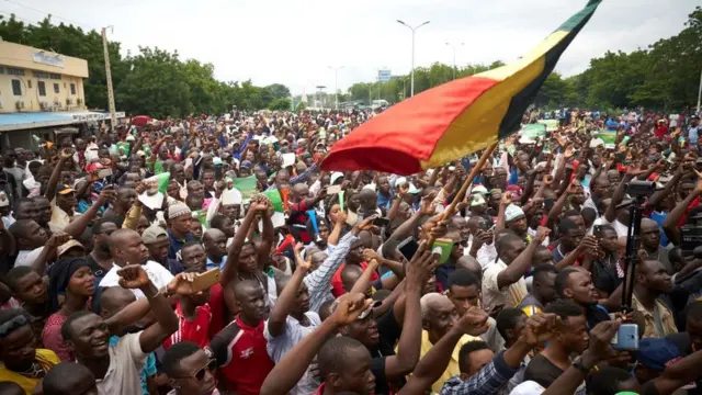 Des manifestants de l'opposition dans les rues de Bamako