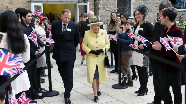 สมเด็จพระราชินีนาถเอลิซาเบธที่สอง