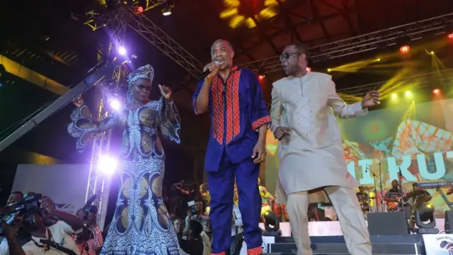 Emmanuel macron n'arụsị Fela na Legos