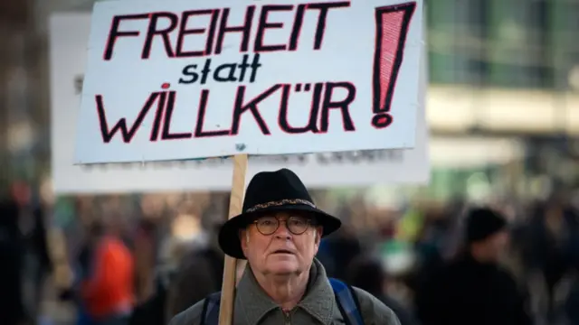 Демонстранция против обязательной вакцинации в Лейпциге