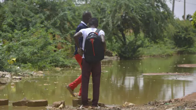 Le Niger est un pays pauvre de 17 millions d'habitants.