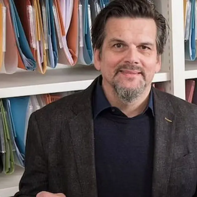 Danny Curran, Mkurugenzi wa Finders International