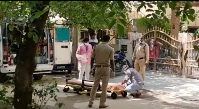 అనాధ శవాలకు అంత్య క్రియలు చేయడం, ఎవరు లేని వారికి ఆశ్రయం కల్పించడం, తల్లిదండ్రులను కోల్పోయిన పిల్లలను దగ్గరకు చేర్చుకోవడం వంటివి పోలీసుల ఆలోచన ధోరణిలో మార్పుకు నిదర్శనమని అధికారులు అన్నారు.