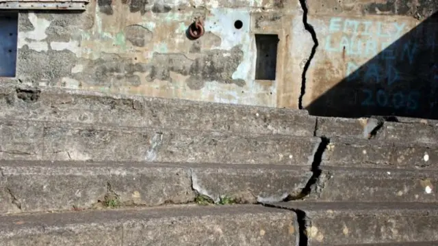 Сан-Францискодогу мурдагы зилзаланын издери.