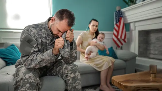Hombre con PTSD