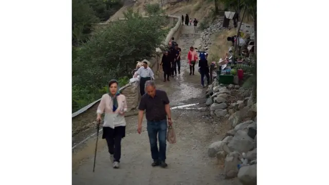 التجوال والمشي رياضة شائعة في إيران