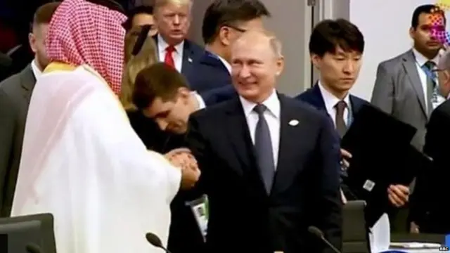 रूसी राष्ट्रपति पुतिन सऊदी अरब के क्राउन प्रिंस, मोहम्मद बिन सलमान के साथ