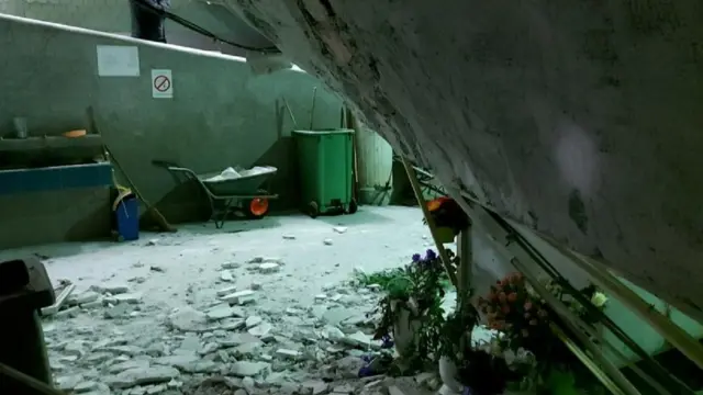 урушавање крова у старом Меркатору