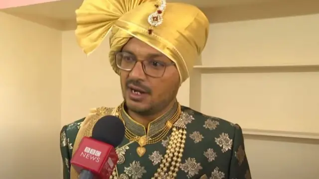 દુર્લભ સુતરીયા