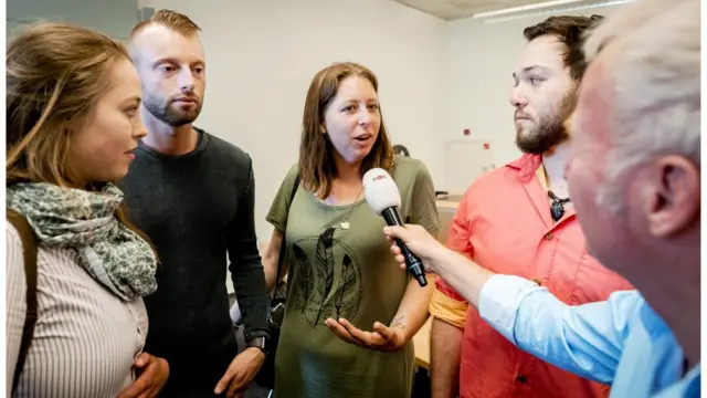 এগারো বছর ধরে নিজের বাবাকে খুঁজেছিলেন মামলাকারীদের একজন।