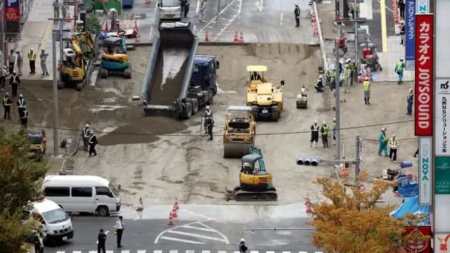 عملیات مرمت حفره خیابان