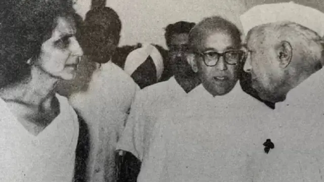 ارونا آصف علی اپنے شوہر آصف علی (درمیان) اور جواہر لال نہرو کے ہمراہ