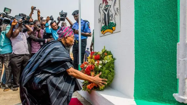 Gomina ipinlẹ Ọsun, Ọgbẹni Rauf Arẹgbẹsọla nlọgun pe ki awọn ọmọ Naijiria sọra