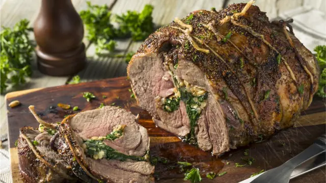 Фаршированная баранья нога