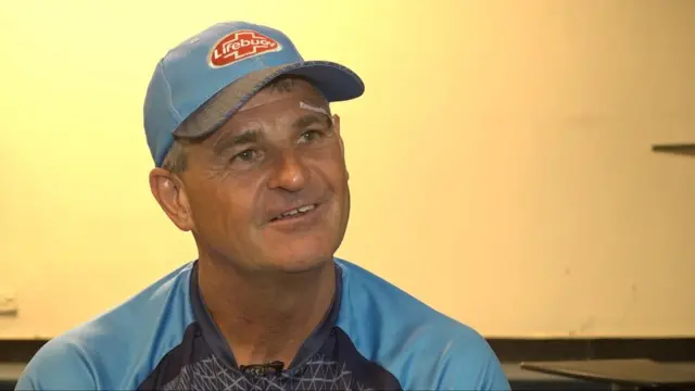 কোচ হিসেবে আন্তরিকতাকে সবার আগে রাখতে চান রোডস