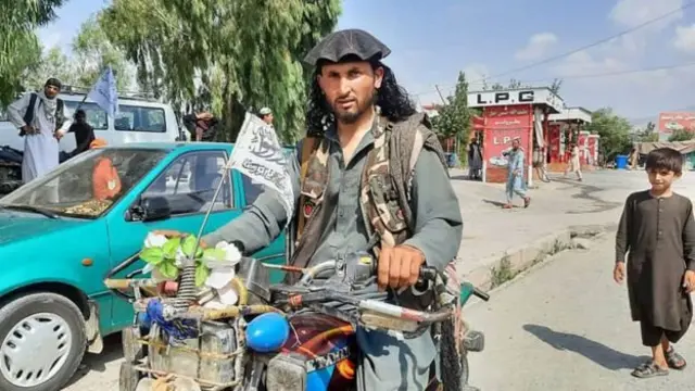 తాలిబాన్ ఫైటర్