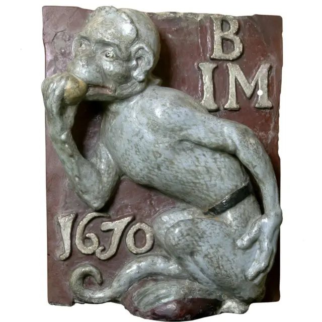 Знак таверны