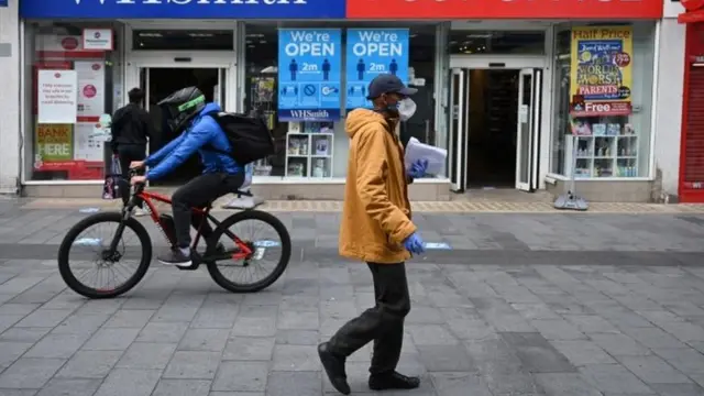 Прохожие