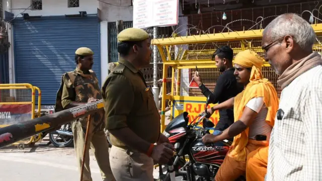 பிபிசி செய்திக்குழுவின் நேரடி அனுபவம்