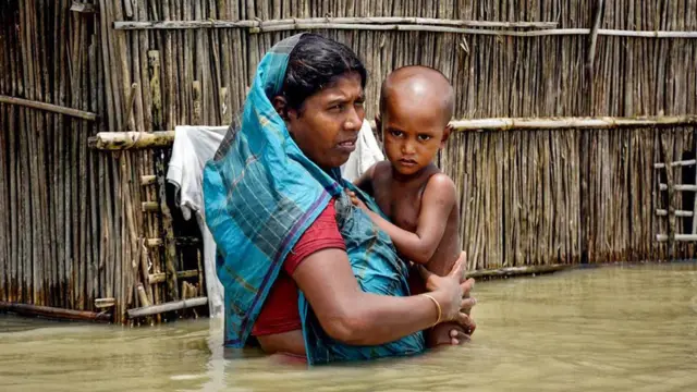 Parolsiz eng uzun va eng yaxshi jinsiy aloqa Yangi rus pornosini tomosha qiling: Buvi oz travestisining sikini ochirib tashlaydi.