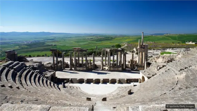 Apenas duas horassite aposta de futebolcarro a sudoestesite aposta de futebolTúnis, os restos antigossite aposta de futebolDougga estão surpreendentemente completos