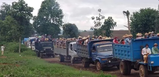 ဆန္ဒဖော်ထုတ်သူတွေ ယာဥ်အစီး ၅၀ လောက်နဲ့ လာခဲ့တယ်လို့ ထုတ်ပြန်ချက်မှာ ဖော်ပြထား