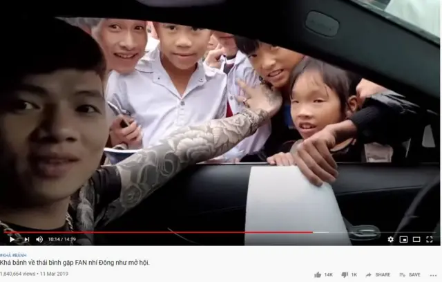 Khá Bảnh và những fan nhí hâm mộ ở Thái Bình