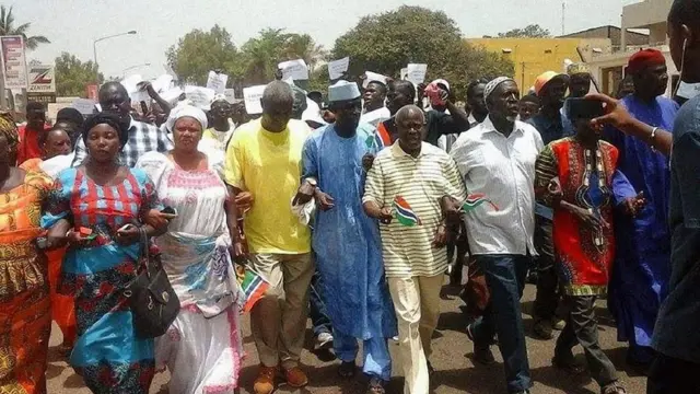 Les activistes ont prévu de manifester dans les rues à cette occasion, les plus radicaux ont d'ailleurs l'intention de proclamer l'Indépendance des régions du nord-ouest et du sud-ouest ce dimanche 1er octobre 2017.