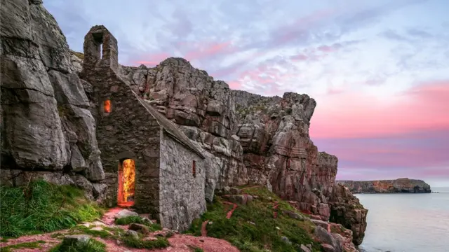 Часовня Св. Гована в Пембрукшире