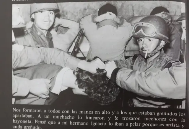 Represión de estudiantes.