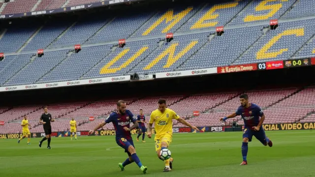 巴薩羅那足球隊對拉斯帕爾馬斯隊的比賽閉門進行