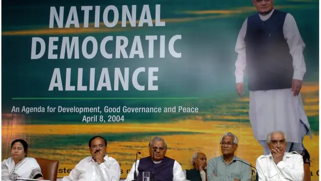 బీజేపీ, వాజ్‌పేయి, ఎన్డీయే