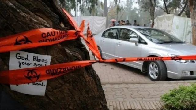 गवर्नर सलमान तासीर की हत्या का दृश्य