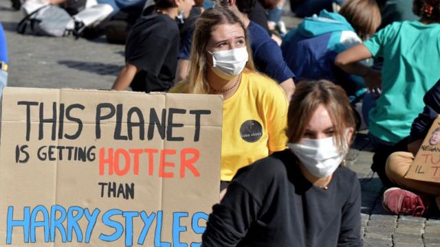 Protesta juvenil contra e cambio climático.