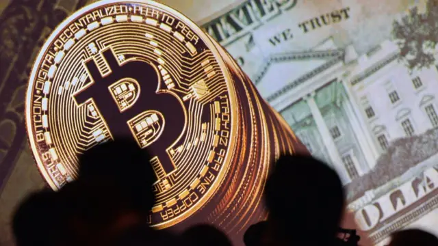 биткоины