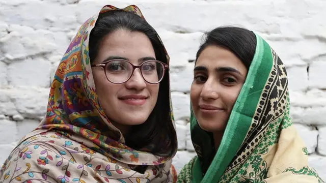 شازیہ اور کائنات