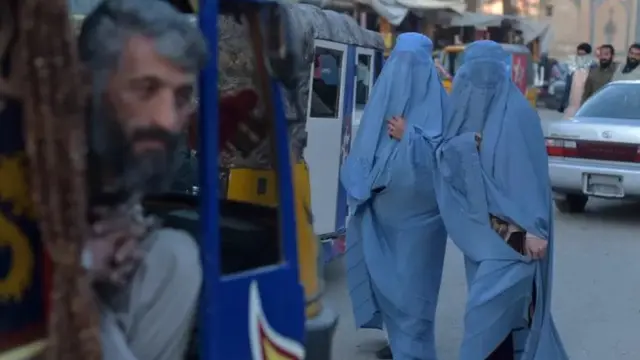 Mata a titin Afghanistan