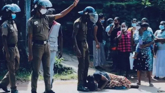 මහර බන්ධනාගාරයේ ගැටුමෙන් පසු තොරතුරු ඉල්ලා අඬන මවක්