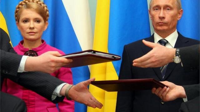 Газовый контракт 2009 года был подписан после переговоров двух премьеров - Тимошенко и Путина