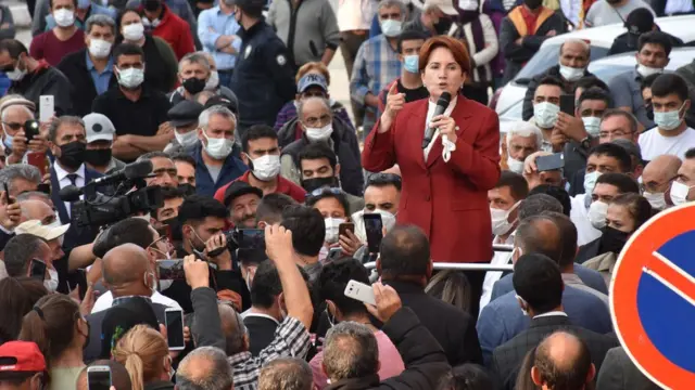 Meral Akşener