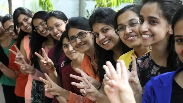 மாணவிகள்