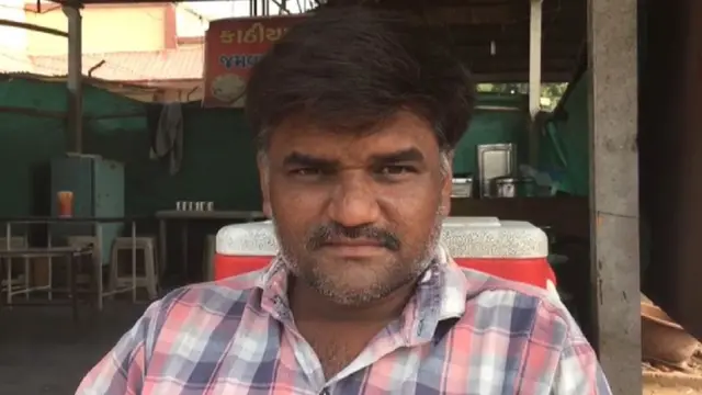 ચા નાસ્તાની લારી ચલાવતા વિશાલભાઈ