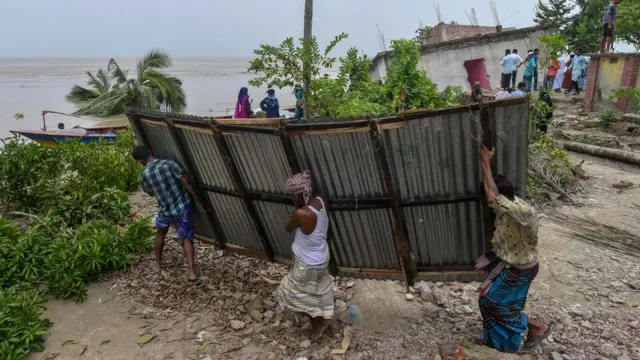 বাংলাদেশ পদ্মা ভাঙন