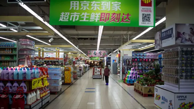 上海乐天玛特内几近空无一人（13/3/2017）